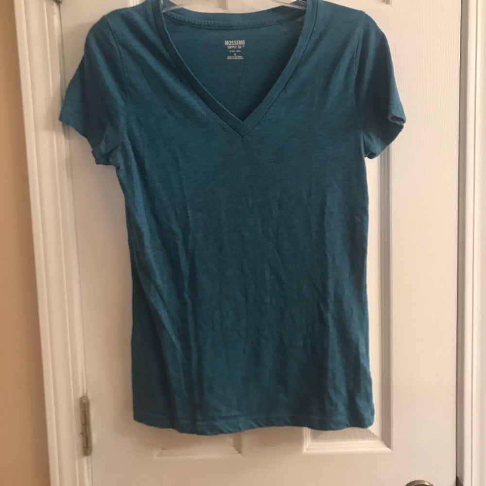 V neck tshirt